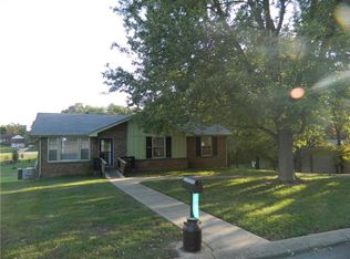 1562 Cherry Tree Dr, Clarksville, TN 37042