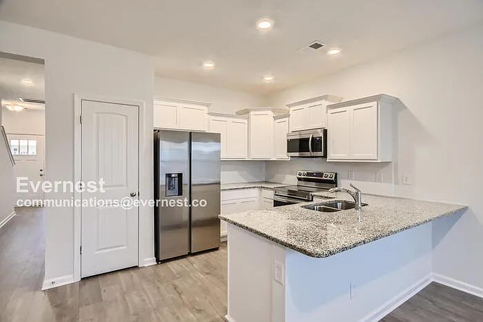 307 Raines Ct — Photo 10