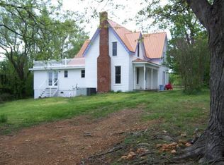 1032 Cookeville Hwy, Chestnut Mound, TN 38552