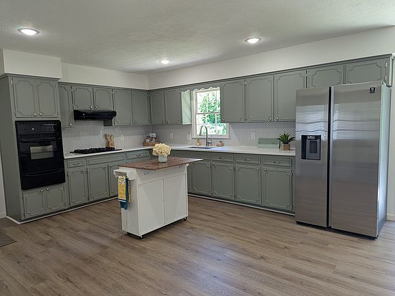 5th image of 6915 Forrest Rd