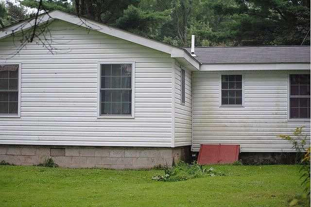 2nd image of 15 Evelyn Ave