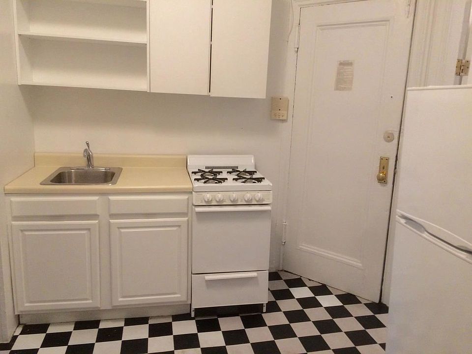 2nd image of 512 E 12th St APT 12