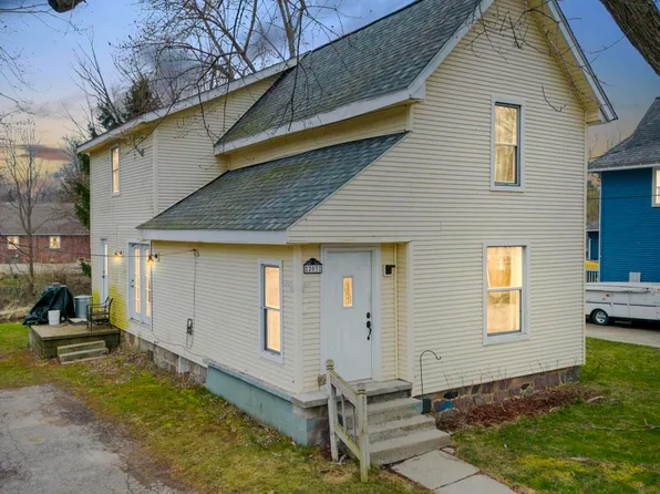 203 Garfield St, Stockbridge, MI 49285