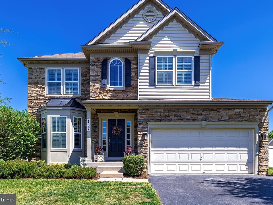 1st image of 157 E Meadow Dr