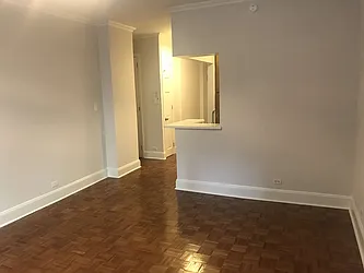 Rented by Metropolis Real Estate of Manhattan