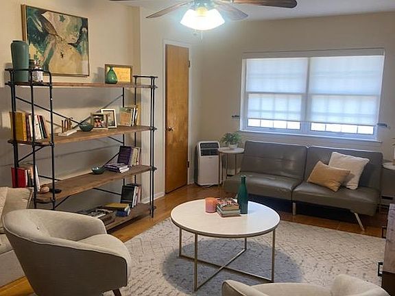 Living room Furnished