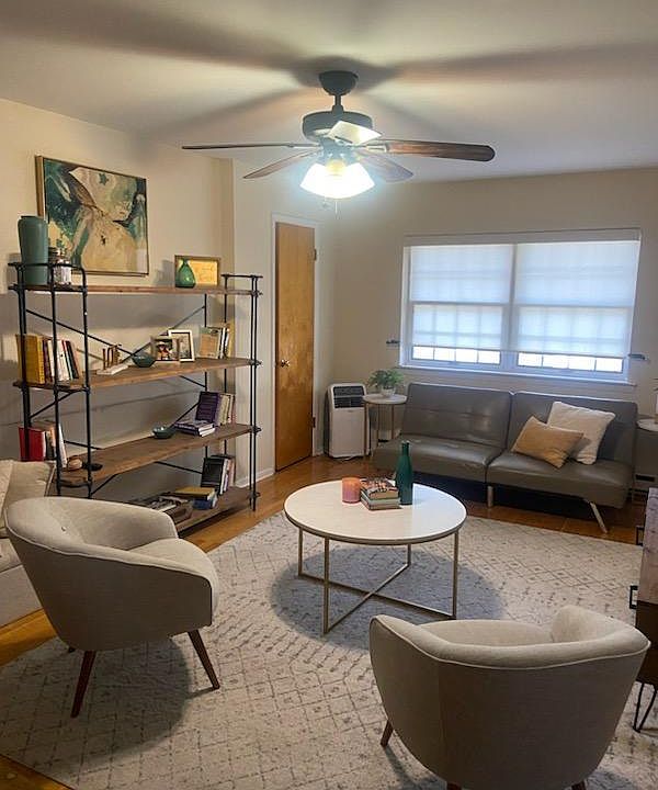 Living room Furnished