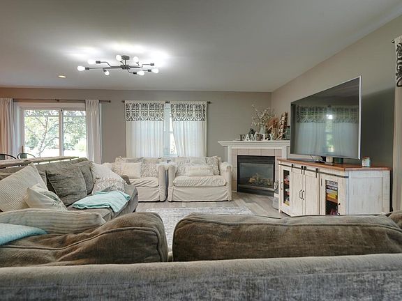 5th image of 1166 Yosemite ROAD