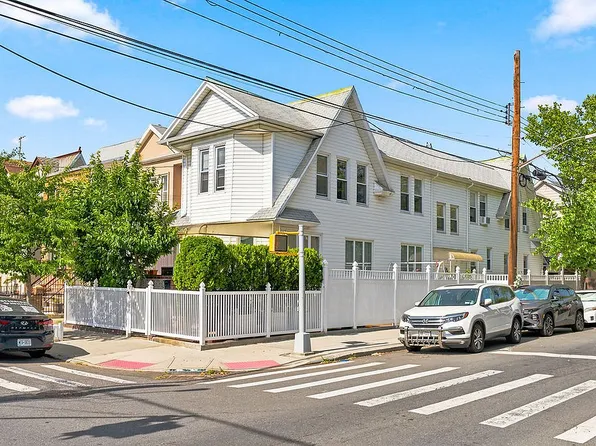 1893 W 11th St, Brooklyn, NY 11223