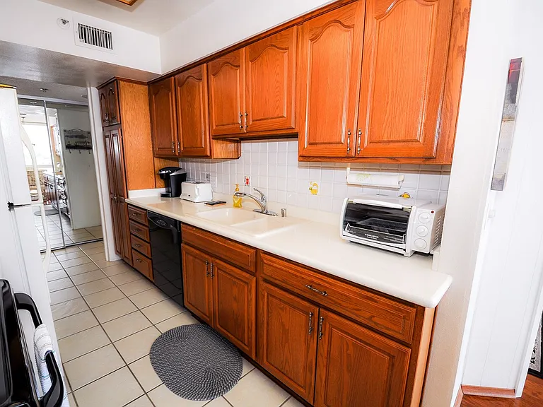 1710 Avenida Del Mundo #607 — Photo 17