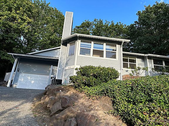 4th image of 6008 142nd Ct SE