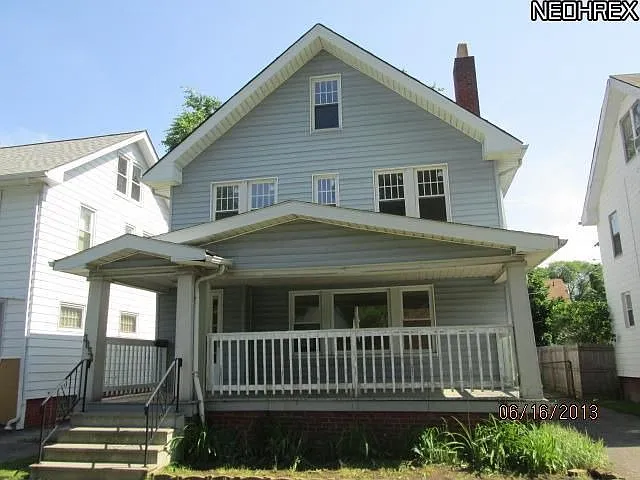 3854 Summit Park Ave photo 1