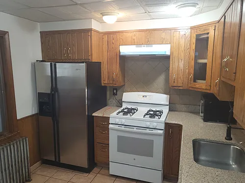 100 Park Ln Photo 1