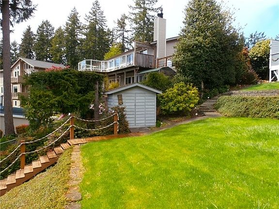 2nd image of 287 Shorewood Ct