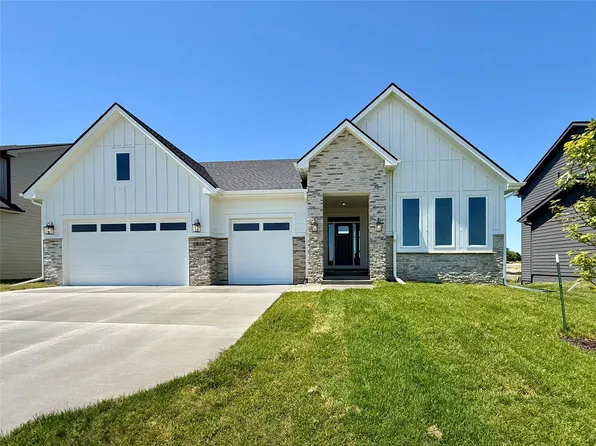 2806 NW Fairfield Ct, Ankeny, IA 50023