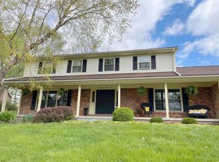 2152 Lakeside Dr, Lexington, KY 40502