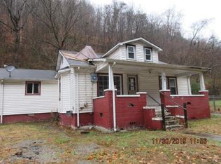 444 Red Creek Rd, Pikeville, KY 41501
