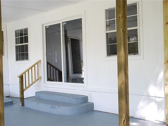 5th image of 310 E School St