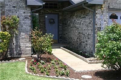 2nd image of 4913 Justin Dr