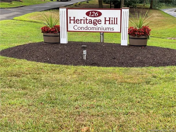 126 Sherman Hill Road APT B9, Woodbury, CT 06798