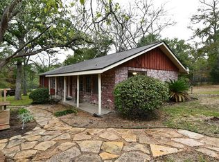 707 New Years Creek Ln, Brenham, TX 77833