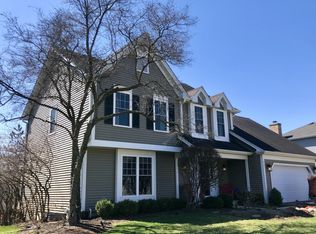 801 Manley Rd, Saint Charles, IL 60174