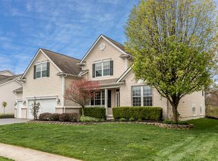8248 Wildflower Dr, Powell, OH 43065