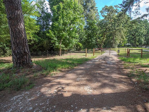 3rd image of 14285 S State Highway 19