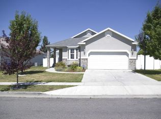 5933 S Stone Flower Way, Salt Lake City, UT 84118