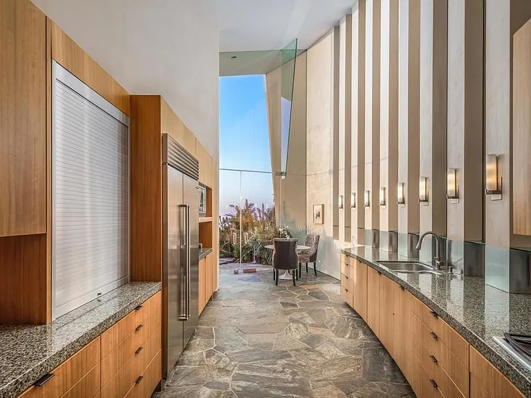 724 Muirlands Vista Way — Photo 9
