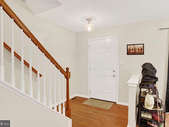 3rd image of 18 Cranberry Ct #L-0067