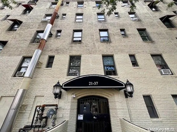 21-37 33 STREET UNIT 3E, Astoria, NY 11105