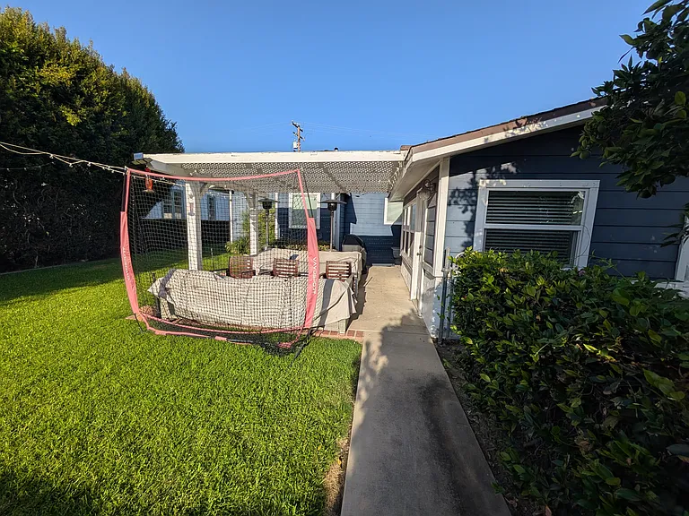 520 N Grand St #B — Photo 14