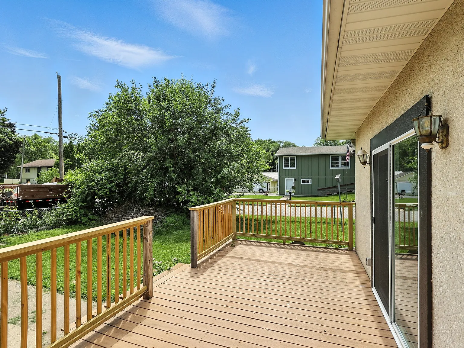 4 bed, 1400 sqft, $2,350 — Photo 3