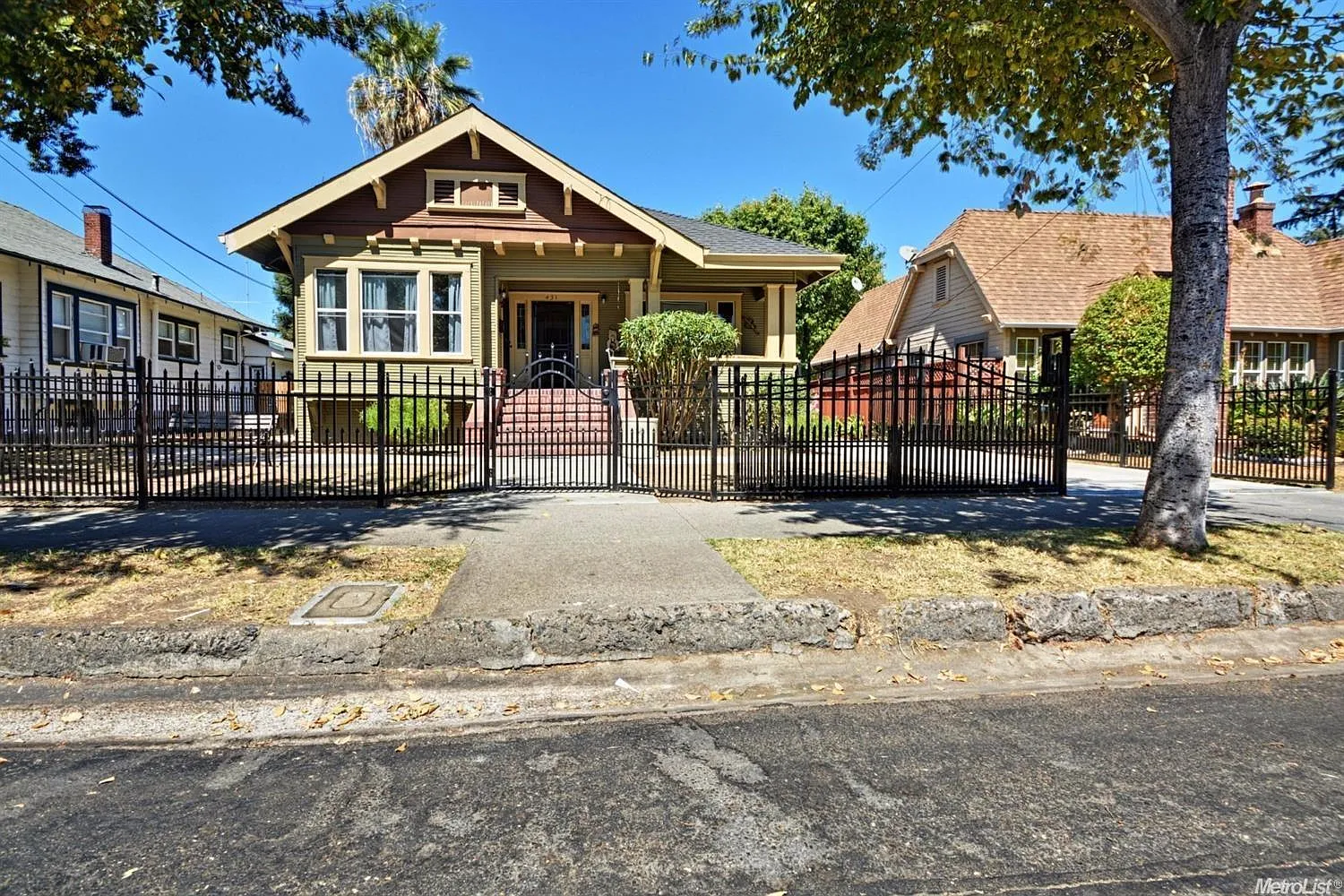 431 W Rose St photo 1