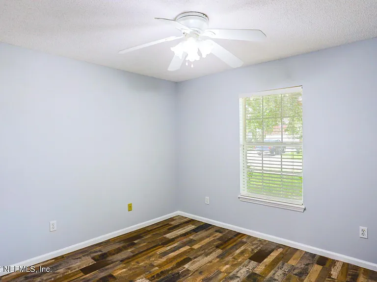 11087 Dusenburg Ct — Photo 15