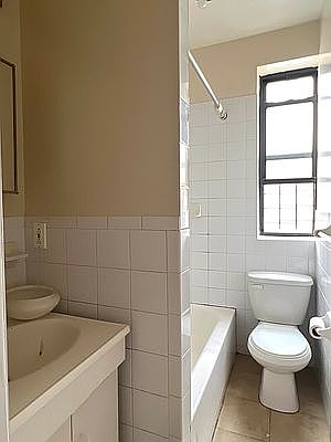 4th image of 905 43rd St Floor 5
