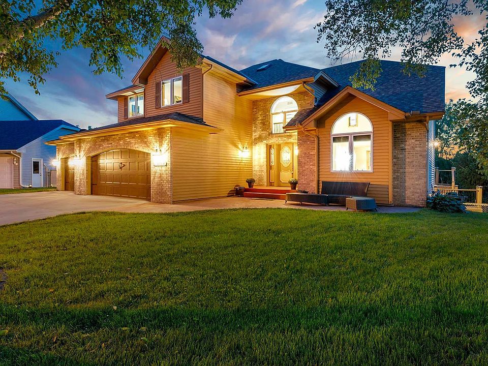 1st image of 13704 Sunset Lake Cir