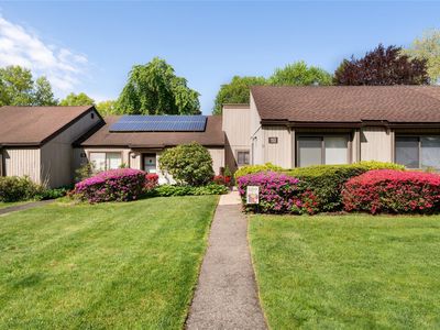 10 Strathmore Gate Drive, Stony Brook, NY, 11790