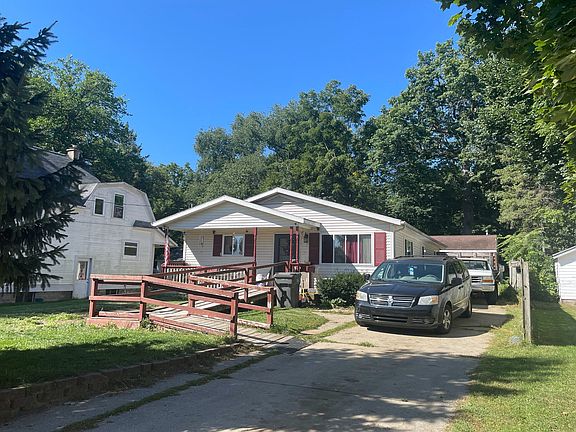 2nd image of 2235 Gaynor Ave NW