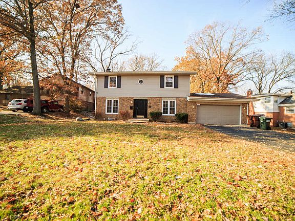 5th image of 20708 Thornwood Dr