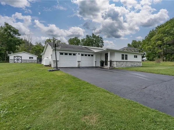 869 Massey St, Watertown, NY 13601