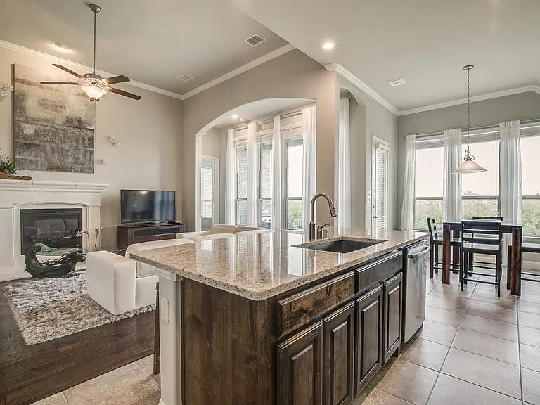 15917 Gladewater Ter — Photo 10