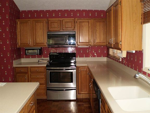 3rd image of 9772 S Harbour Pointe Dr #31