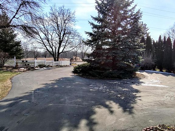 3rd image of 4009 Fulton St E