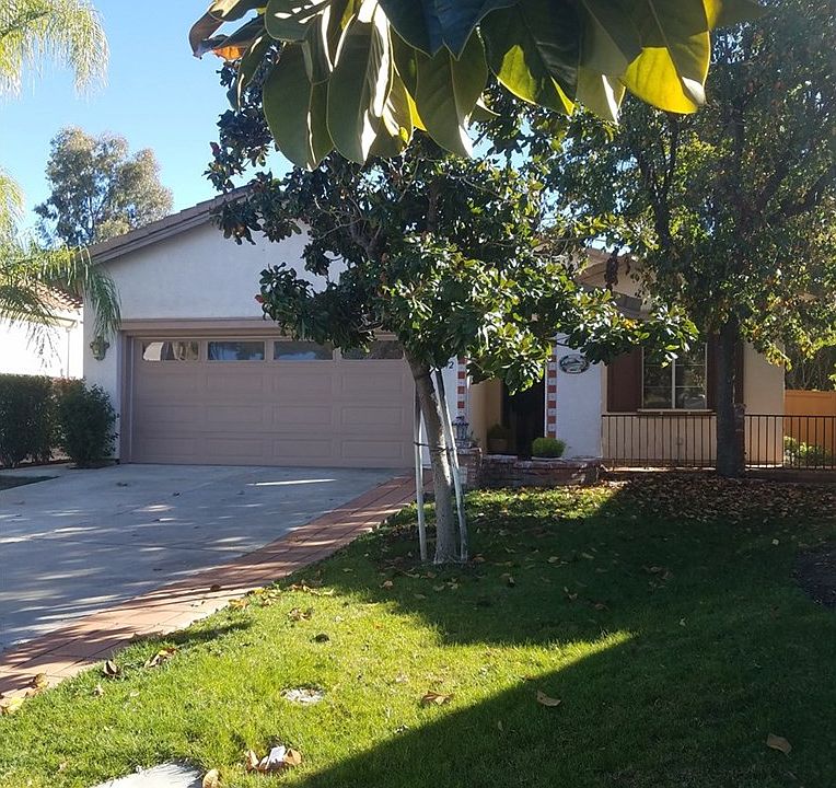 1st image of 41872 Cascades Ct