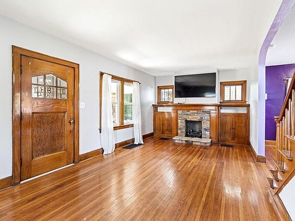 3rd image of 519 N Warren Ave