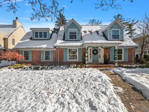 180 Pilgrim Ave, Birmingham, MI 48009