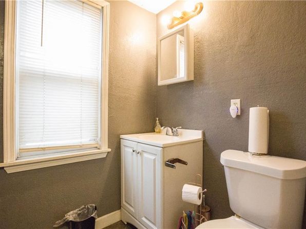 kansas-city-missouri-2074650432 picture