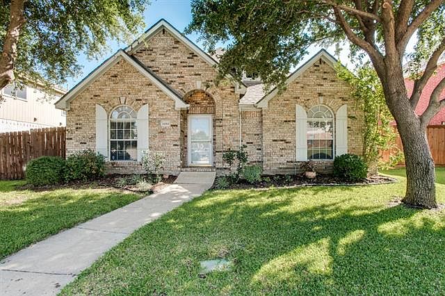 1st image of 1684 Yosemite Dr